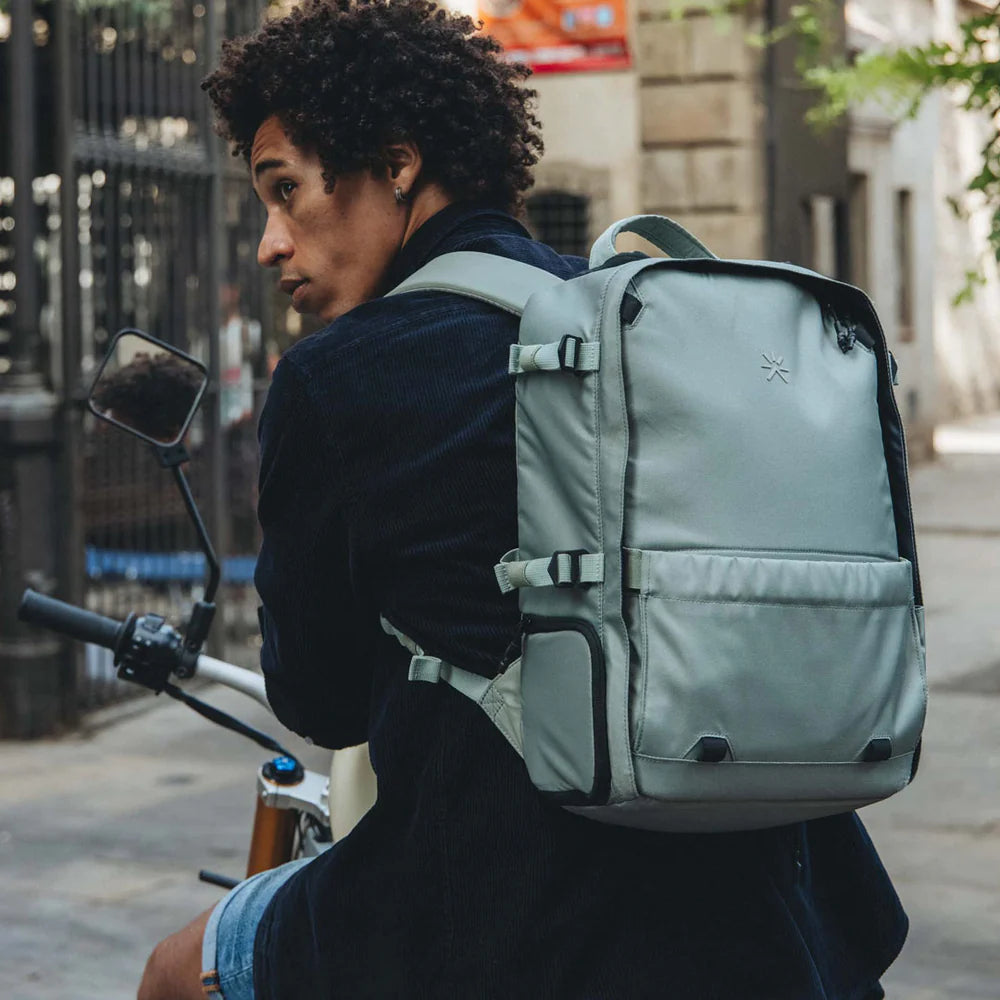 Nest Backpack Desert Green